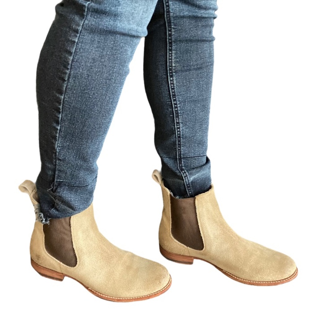 Frye Chelsea Tan Leather Boots Size 6.5 Suede Slip on